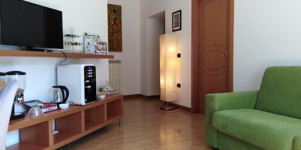 Maria Carolina Casavacanze Apartment Caserta Exterior foto